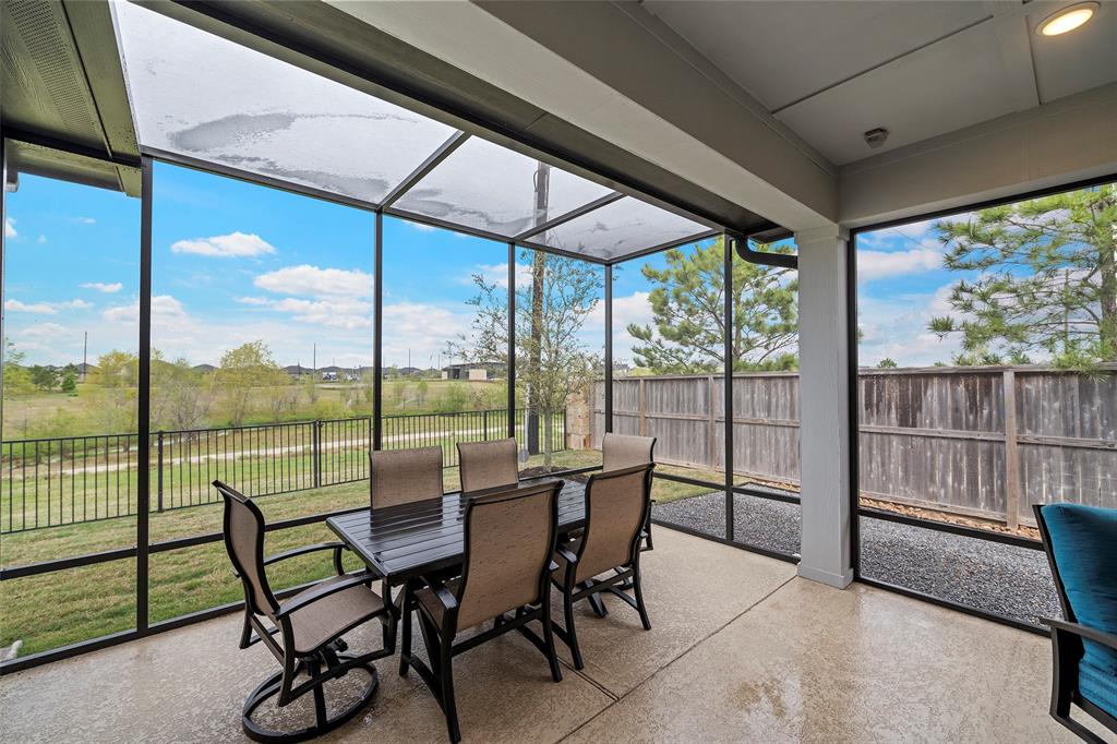 4802 Cold Stream Court, Fulshear, Texas image 23