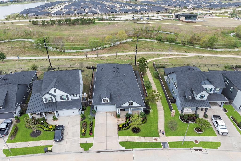 4802 Cold Stream Court, Fulshear, Texas image 33