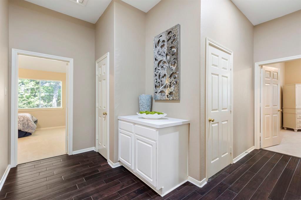 99 N Downy Willow Circle, The Woodlands, Texas image 19