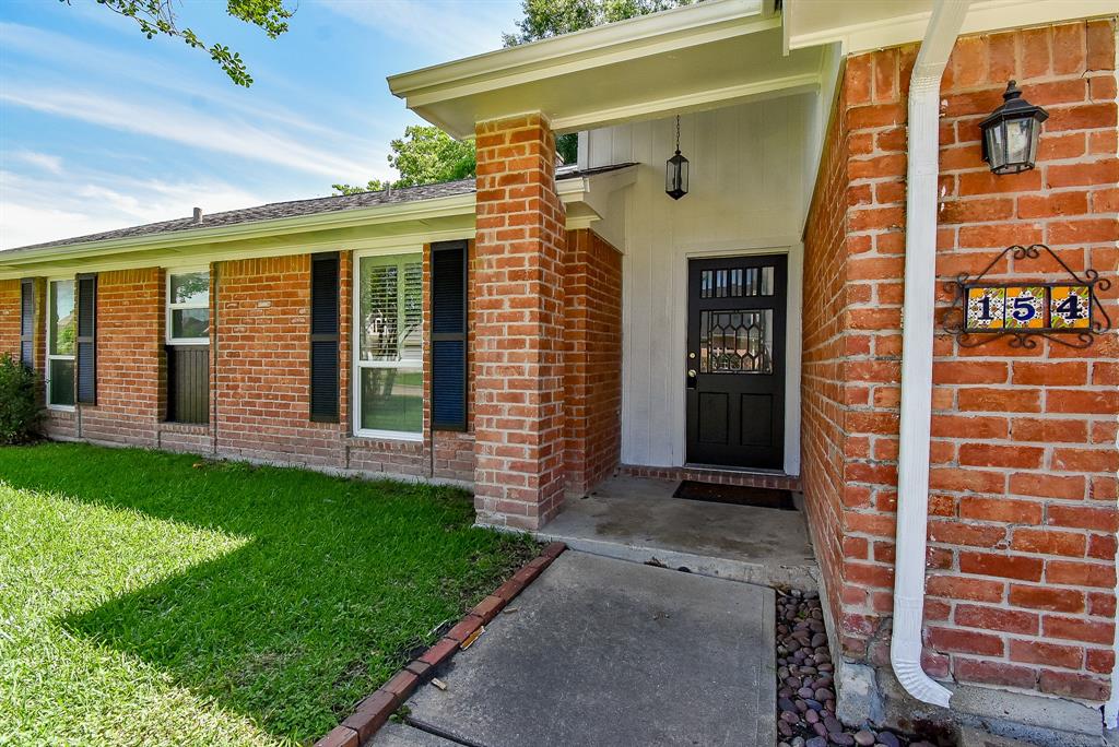 154 Squires Bend