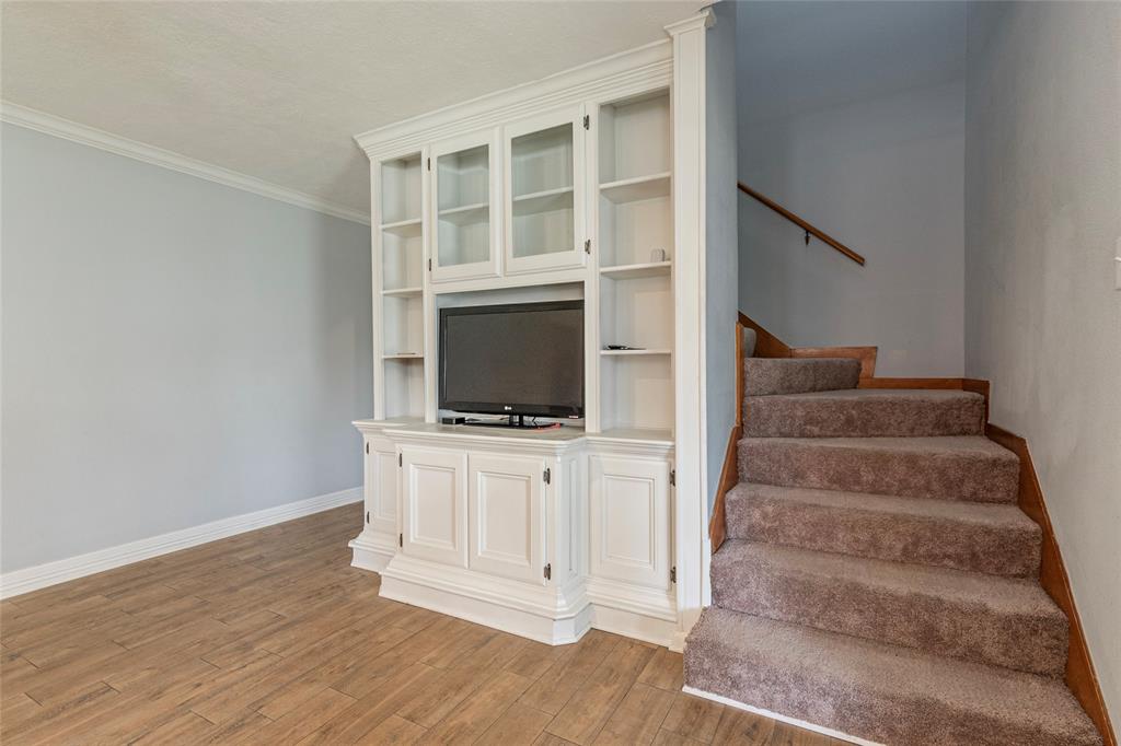 1050 Royal Oak Drive, Dickinson, Texas image 23