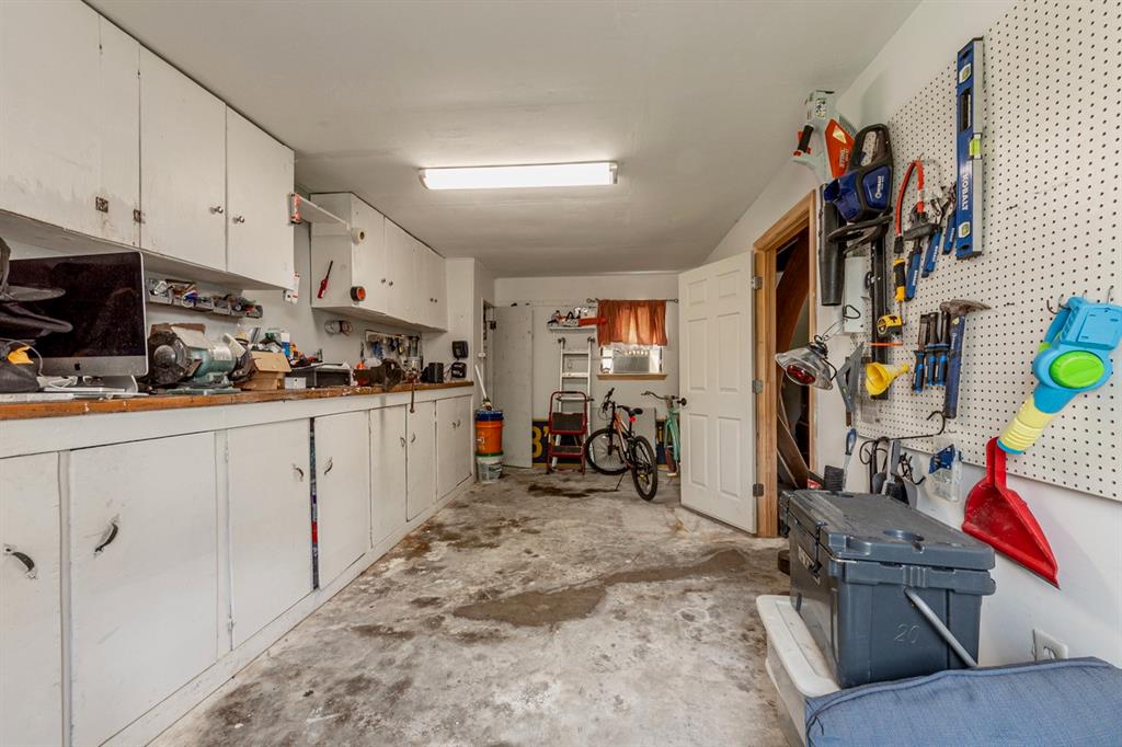 1050 Royal Oak Drive, Dickinson, Texas image 45