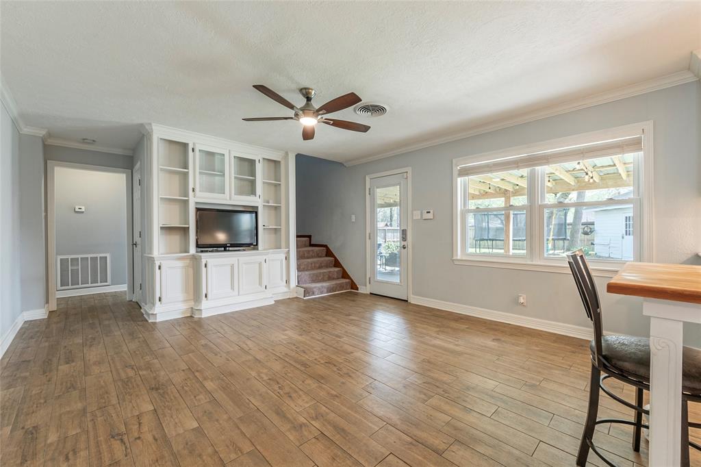 1050 Royal Oak Drive, Dickinson, Texas image 21