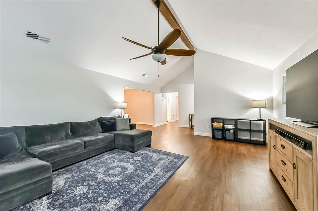 12031 1/2 N L Street, La Porte, Texas image 9