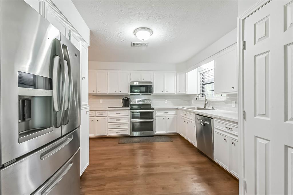 12031 1/2 N L Street, La Porte, Texas image 15