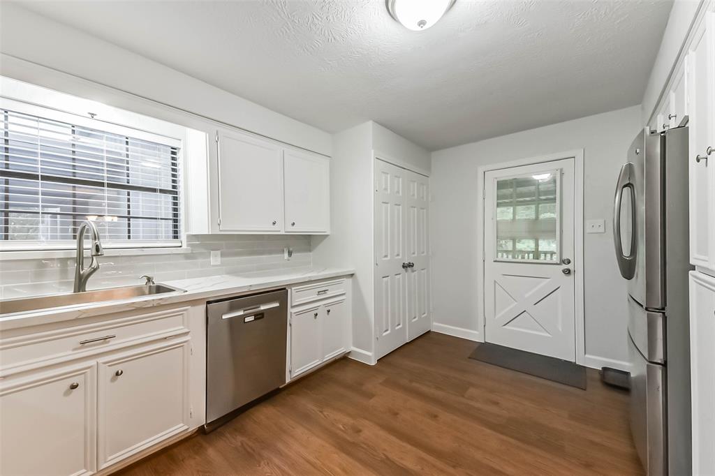 12031 1/2 N L Street, La Porte, Texas image 14