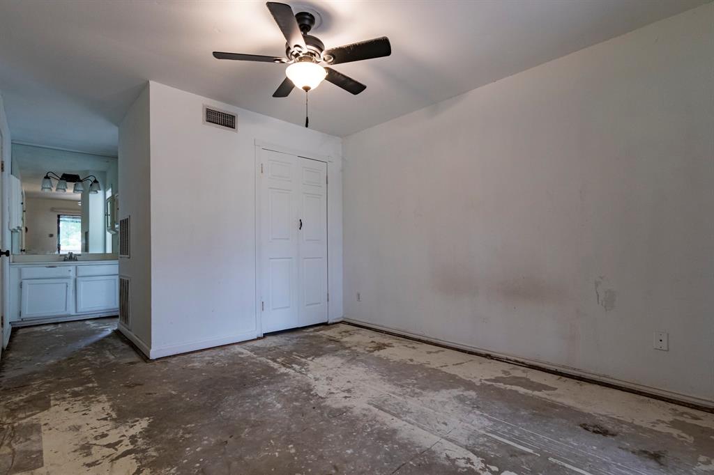 200 Fountain Lake #131, Livingston, Texas image 8