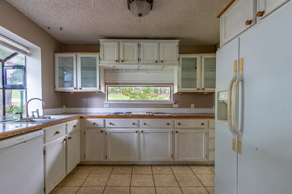 200 Fountain Lake #131, Livingston, Texas image 5