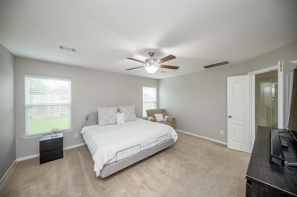 6323 Thornton Drive, Missouri City, Texas image 35