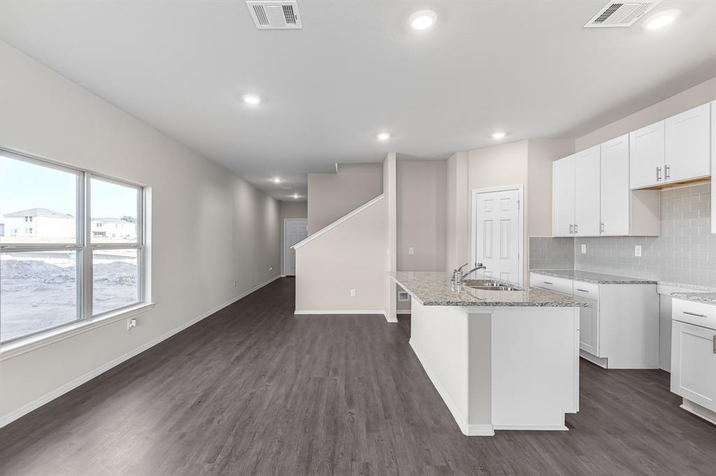 10807 Red Orchid Drive, Houston, Texas image 6