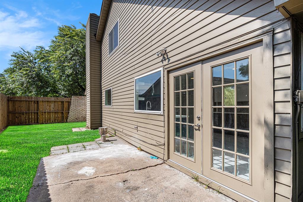 13750 Shirebrook Drive, Sugar Land, Texas image 27