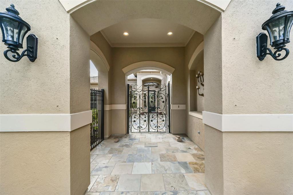 3402 Louvre Lane