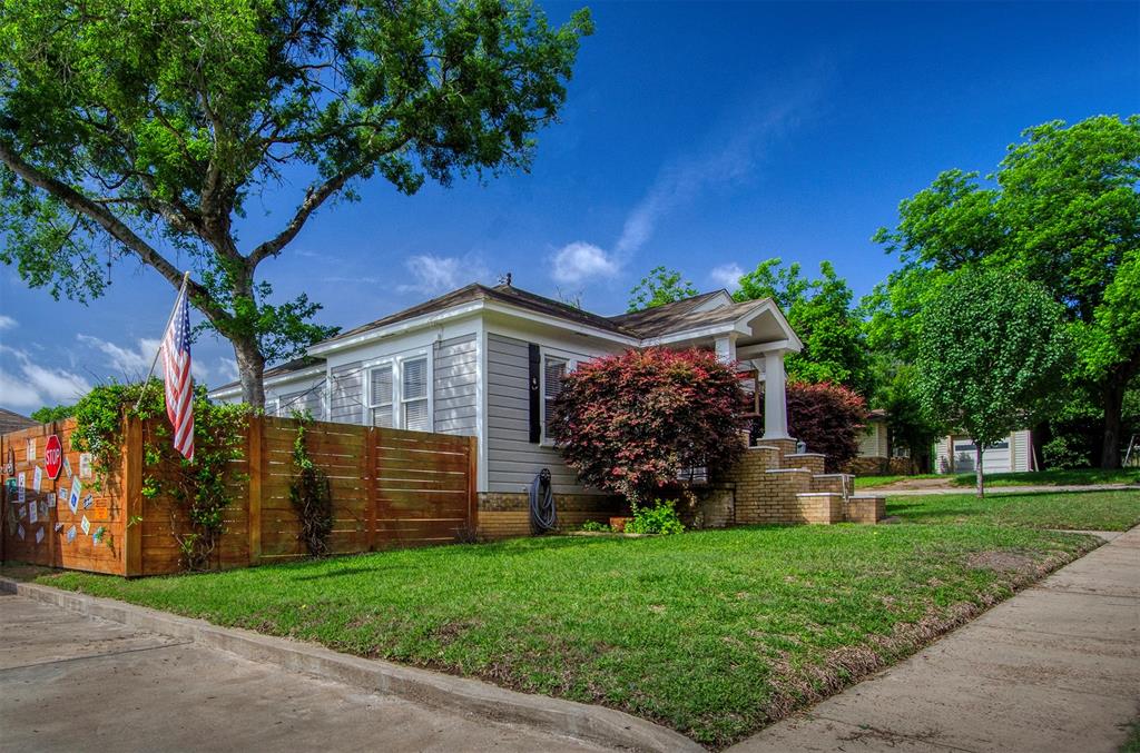 200 E Lubbock Street, Brenham, Texas image 17