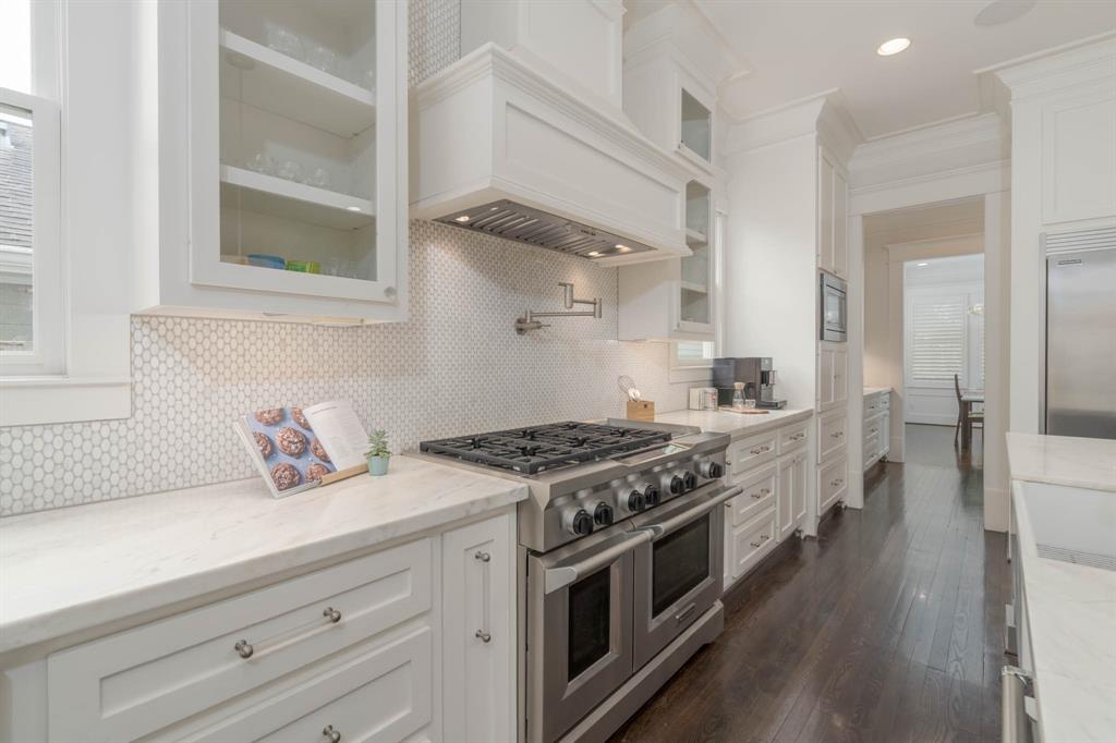 808 Merrill Street, Houston, Texas image 11