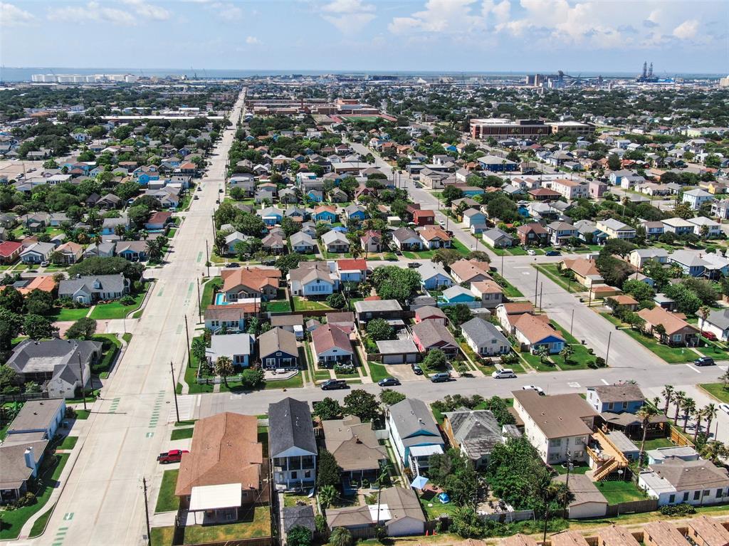 4213 Avenue T 1/2, Galveston, Texas image 45