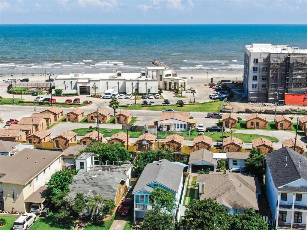 4213 Avenue T 1/2, Galveston, Texas image 39