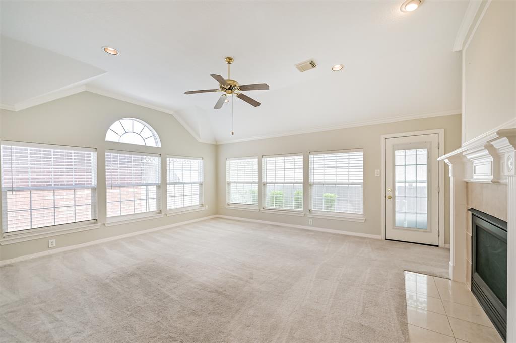 314 Parkwood Village Drive, Friendswood, Texas image 10
