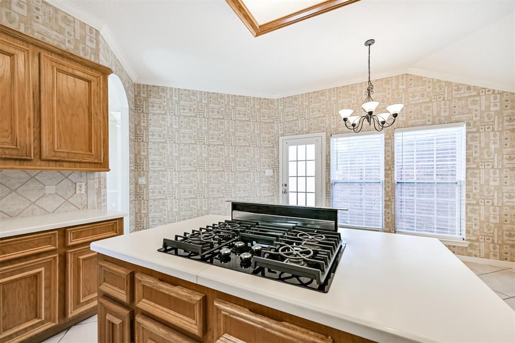 314 Parkwood Village Drive, Friendswood, Texas image 19