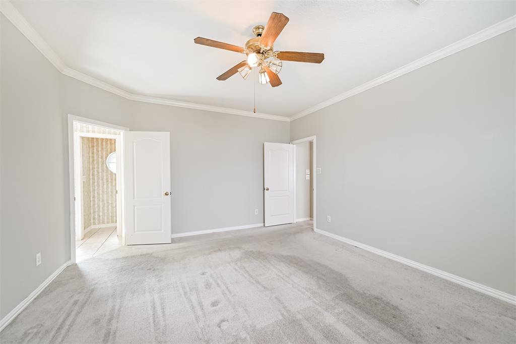 314 Parkwood Village Drive, Friendswood, Texas image 24