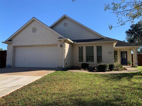 A home in Schulenburg