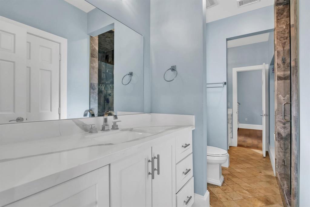 210 County Road 3311, Cleveland, Texas image 38