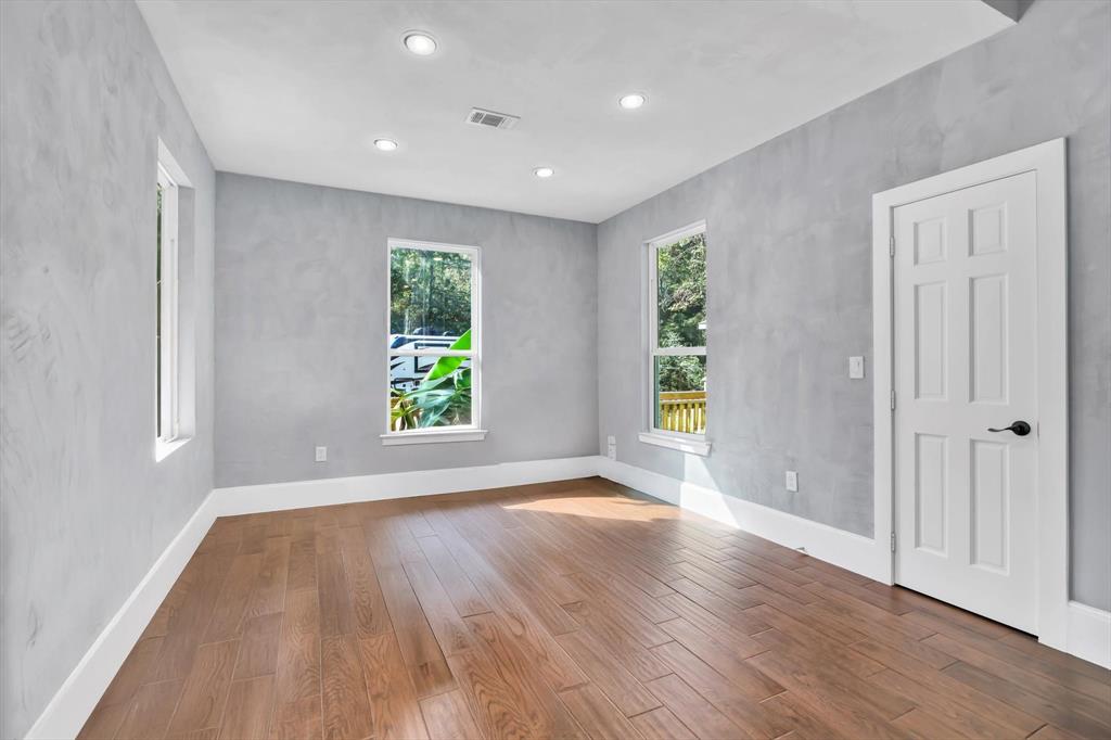 210 County Road 3311, Cleveland, Texas image 21