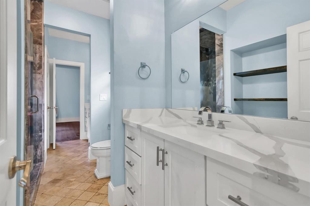 210 County Road 3311, Cleveland, Texas image 37