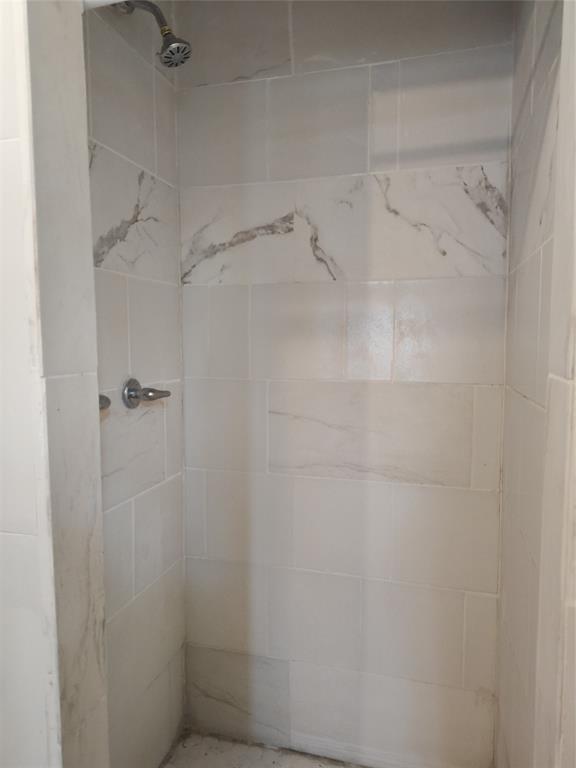 527 W 6th Street, Freeport, Texas image 14