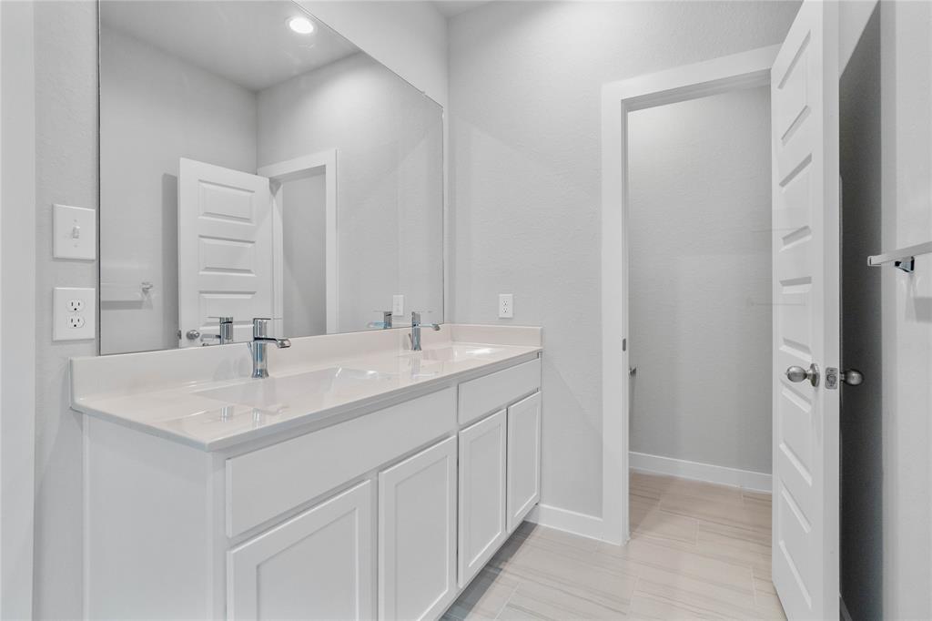 6630 Old Cypress Landing Lane, Humble, Texas image 7