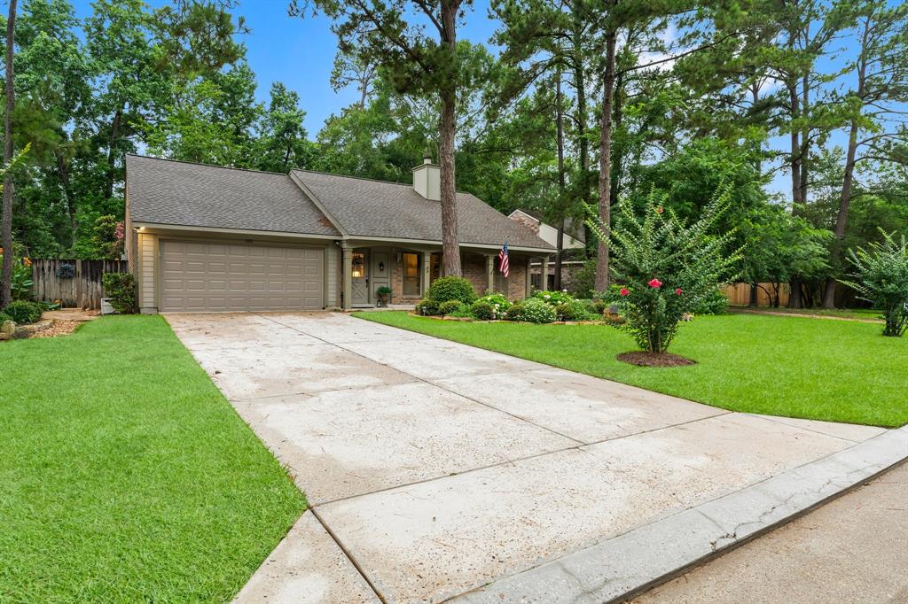 182 Sandpebble Drive, The Woodlands, Texas image 3