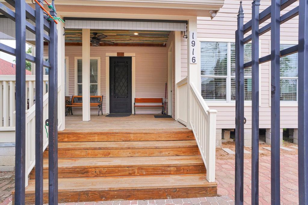 1916 Hardy Street