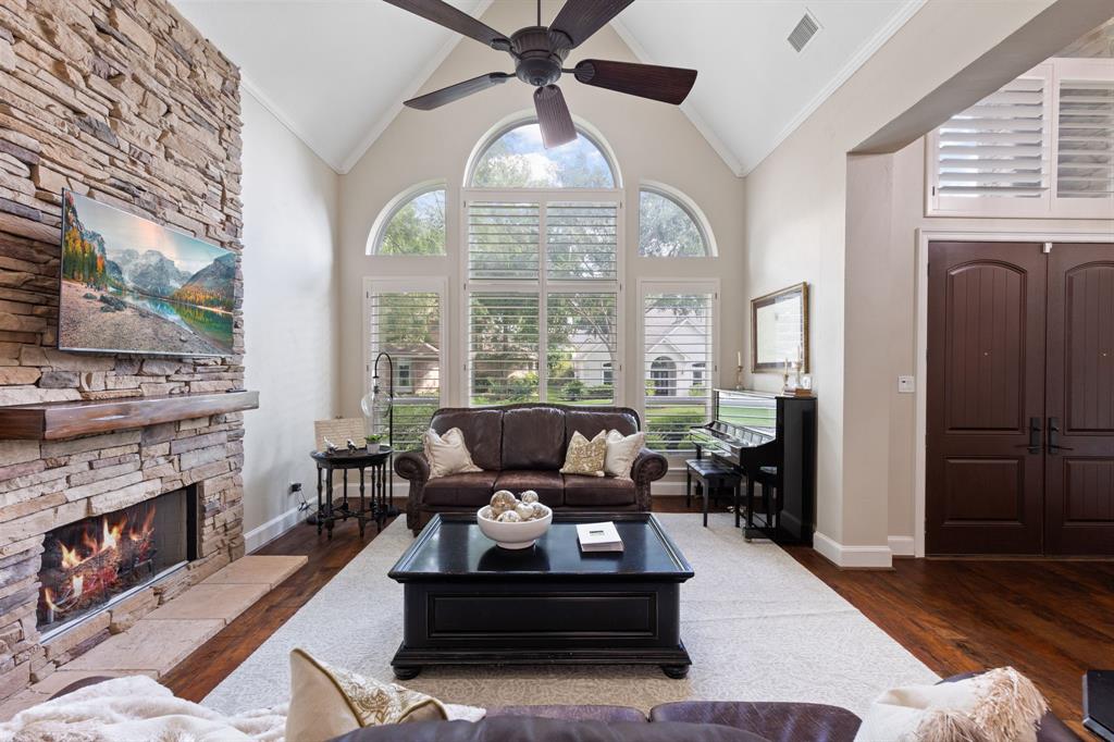 27 Wood Cove Drive