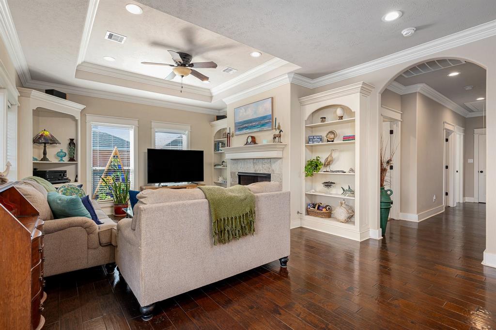967 Palm Ridge Drive, Crystal Beach, Texas image 9
