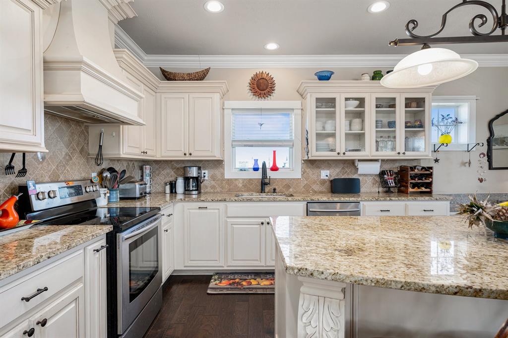 967 Palm Ridge Drive, Crystal Beach, Texas image 17