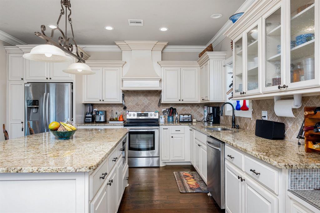 967 Palm Ridge Drive, Crystal Beach, Texas image 16