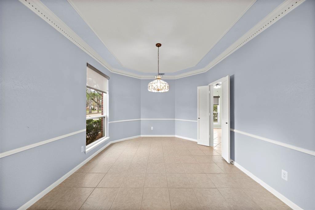 1708 Falcon Ridge Boulevard, Friendswood, Texas image 7