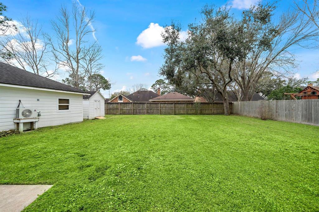 1708 Falcon Ridge Boulevard, Friendswood, Texas image 24