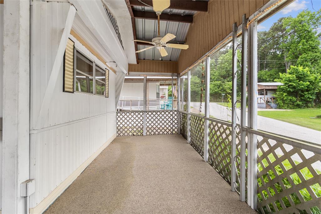 122 N Panuco Drive, Trinity, Texas image 14