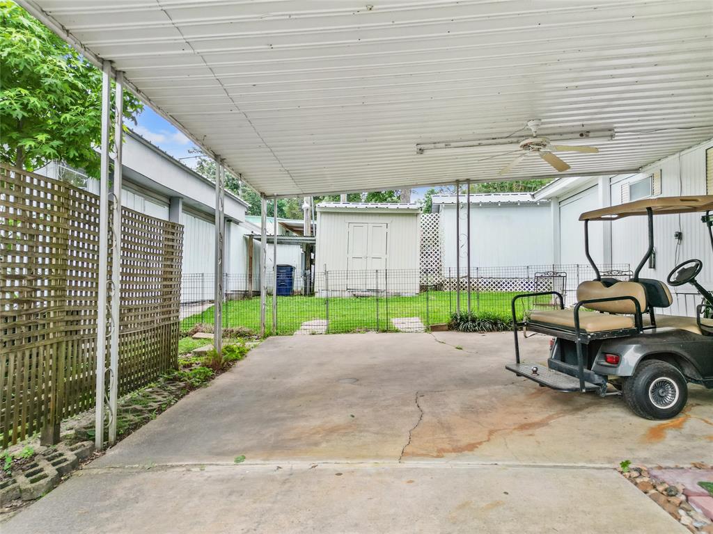 122 N Panuco Drive, Trinity, Texas image 15