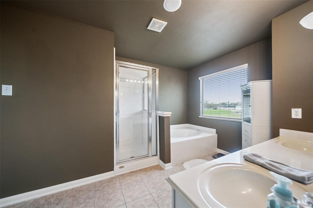 207 Burris Park Drive, Spring, Texas image 16