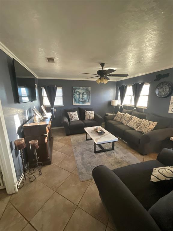 325 Eldridge Drive, Beaumont, Texas image 2