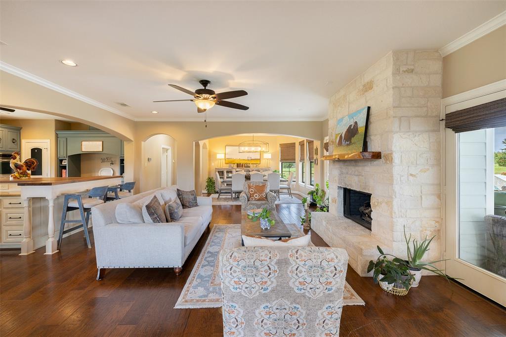 14450 Hartstack Road, Carmine, Texas image 5