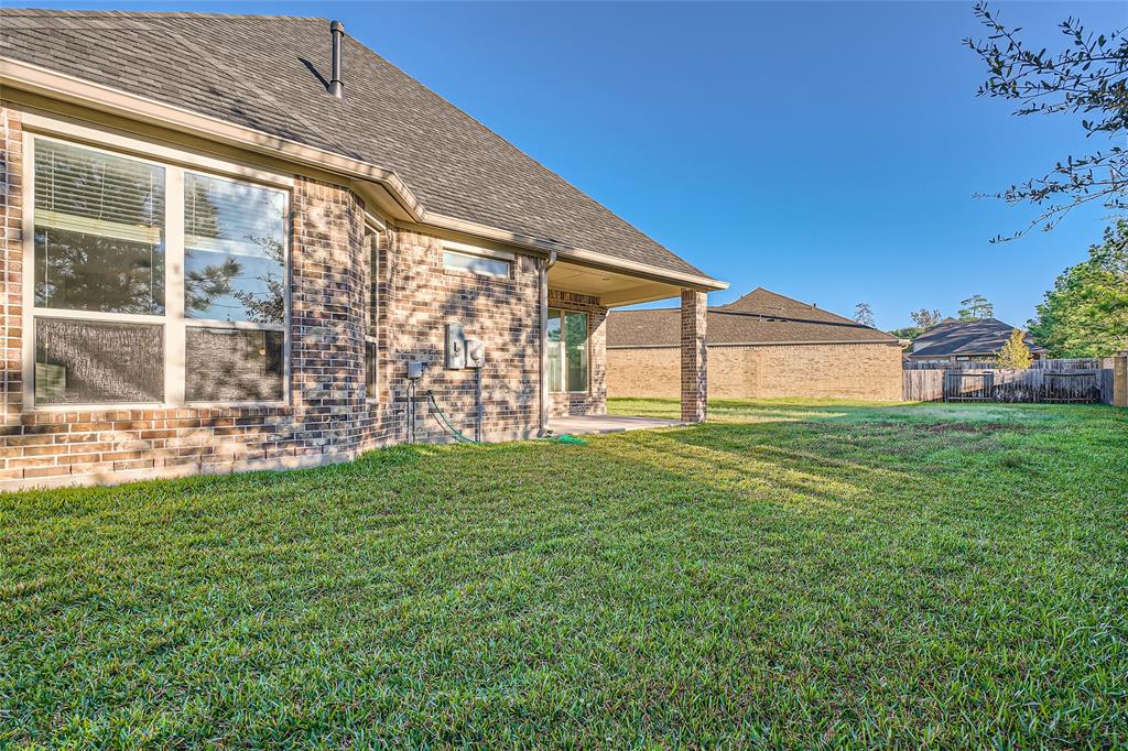 7407 Bethpage Lane, Spring, Texas image 32