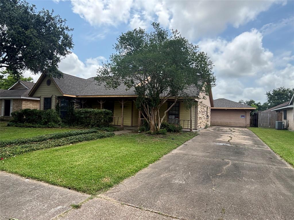 405 Tudor Court