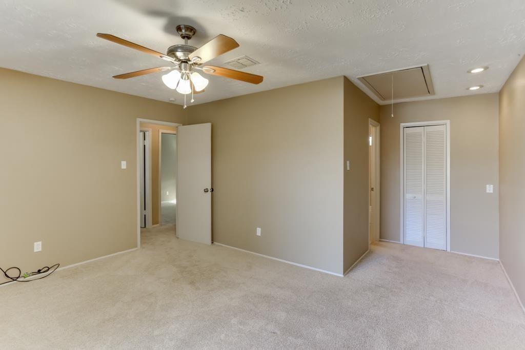 19934 Burle Oak Drive, Humble, Texas image 7