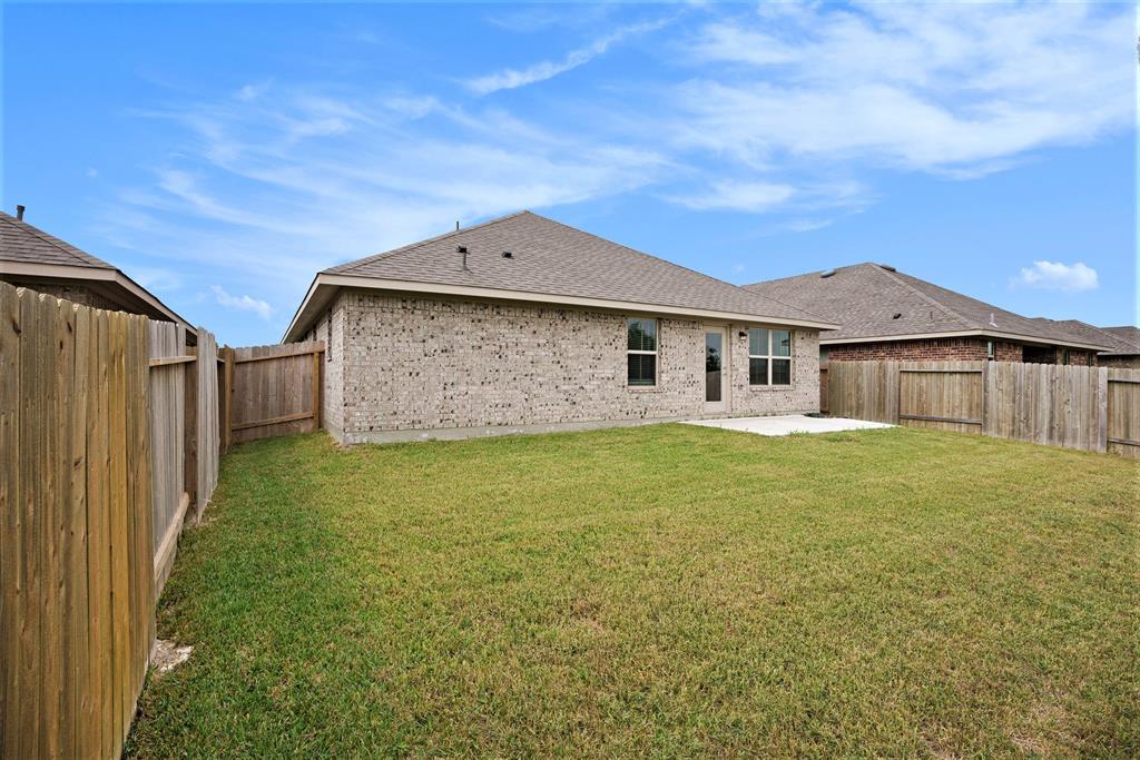 4401 East Bayou Maison Circle, Dickinson, Texas image 16