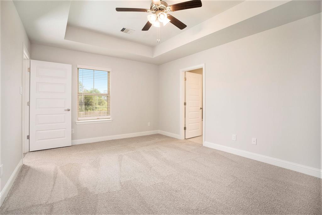 4401 East Bayou Maison Circle, Dickinson, Texas image 7