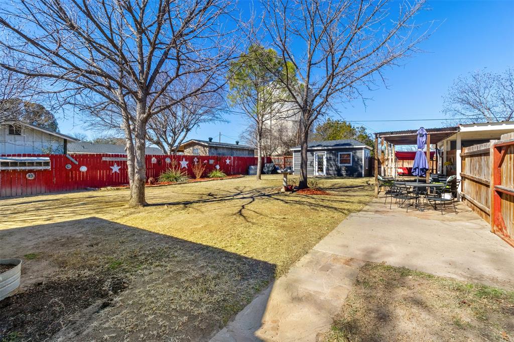110 N Willis Street, Lampasas, Texas image 33