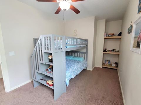 Single Family Residence in Galveston TX 4807 Avenue Q 1/2 15.jpg