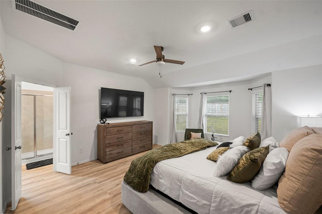 908 Pickering Oak Row, Magnolia, Texas image 13